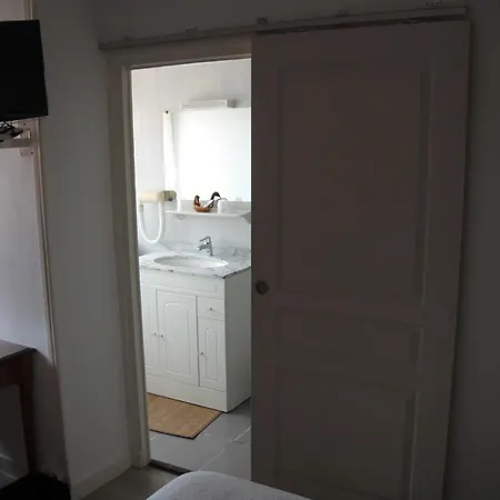 Du Beffroy Hotel