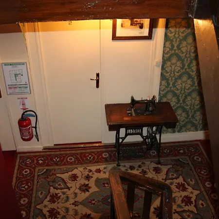 Du Beffroy Hotel 3*
